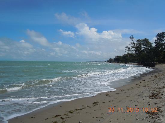Sai Holiday Inn Jaffna Esterno foto