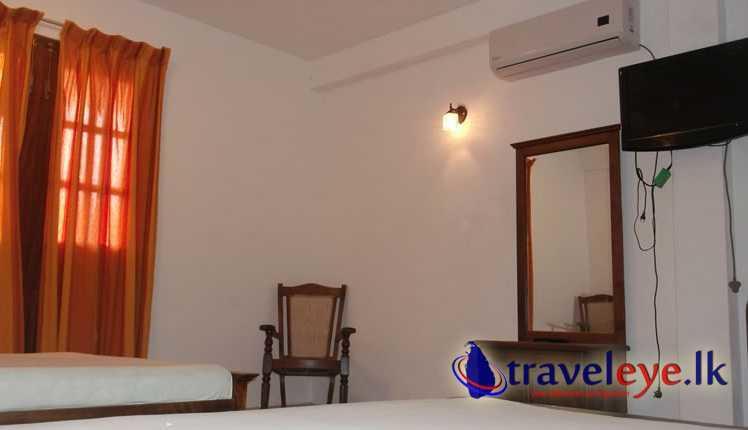 Sai Holiday Inn Jaffna Esterno foto